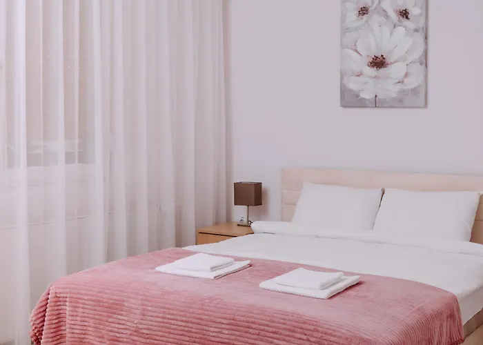 아파트 Light House